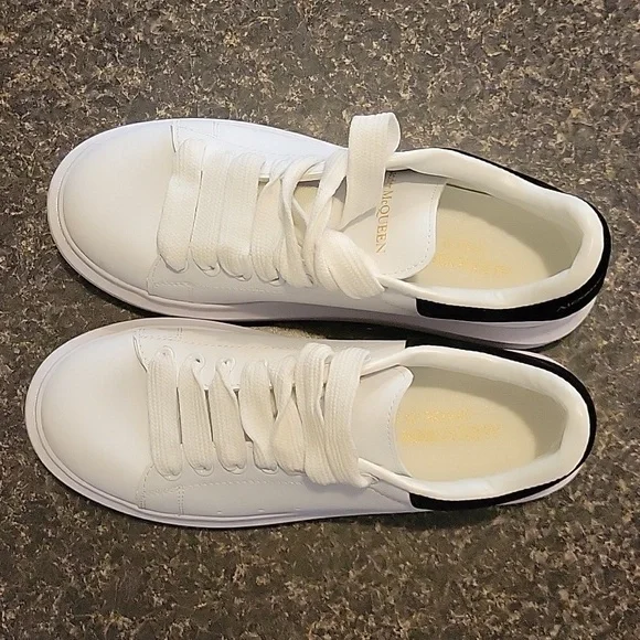 ALEXANDER McQUEEN SIZE ER 39 US 7.5 WHITE&BLACKAUTHENTIC